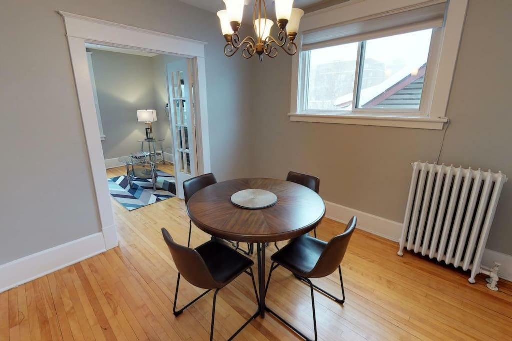 Bright, Clean, Private. In The Heart Of Downtown! Parking, Wi-Fi And Netflix Included Apartment Ottawa Bagian luar foto